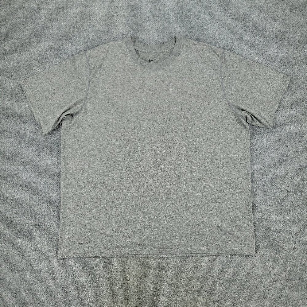 Nike Dri-Fit Shirt Men's 2XL Gray Activewear Graphic Tee Crew Neck Short Sleeve